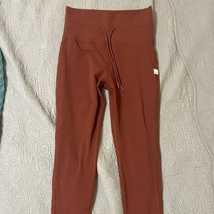 Vuori maroon leggings